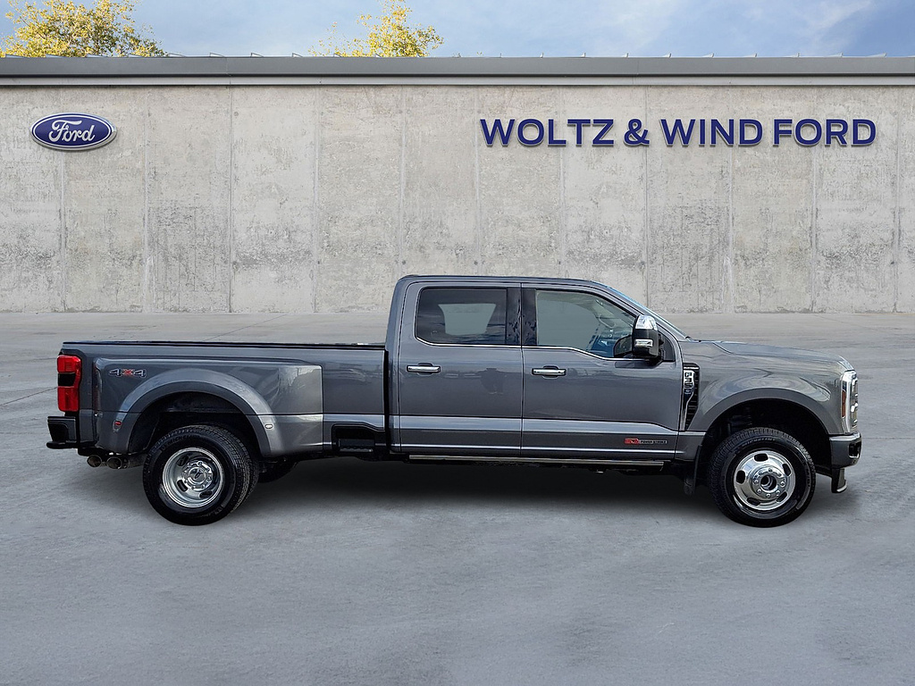 2024 Ford Super Duty F-350 DRW photo 7 of 32