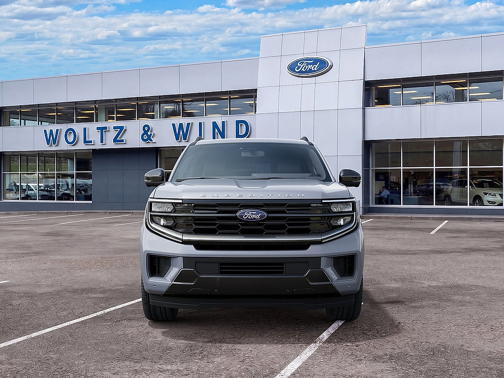 2027 Ford Expedition photo 3 of 23