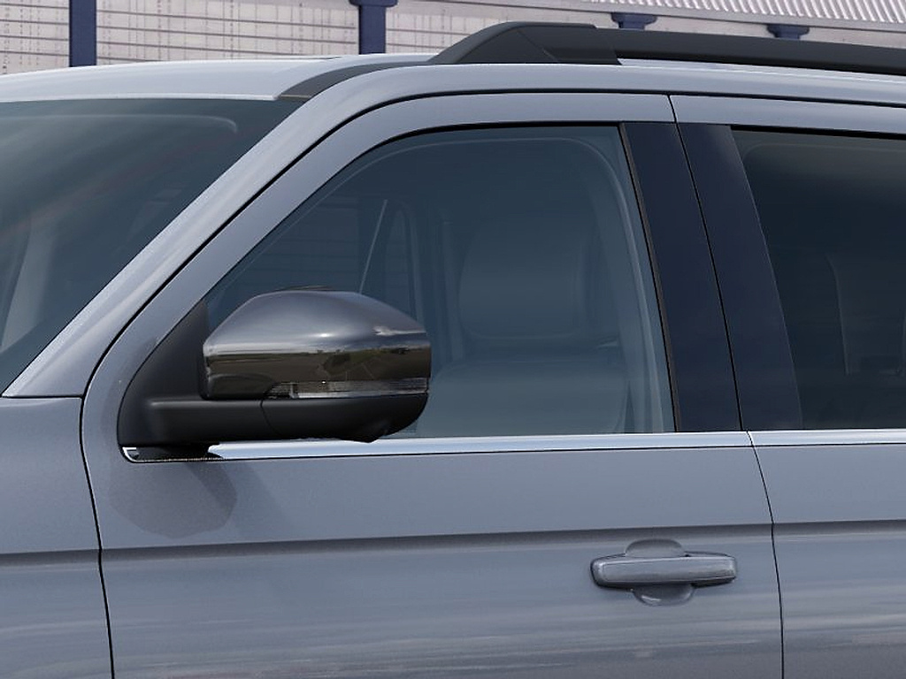 2027 Ford Expedition photo 20 of 23
