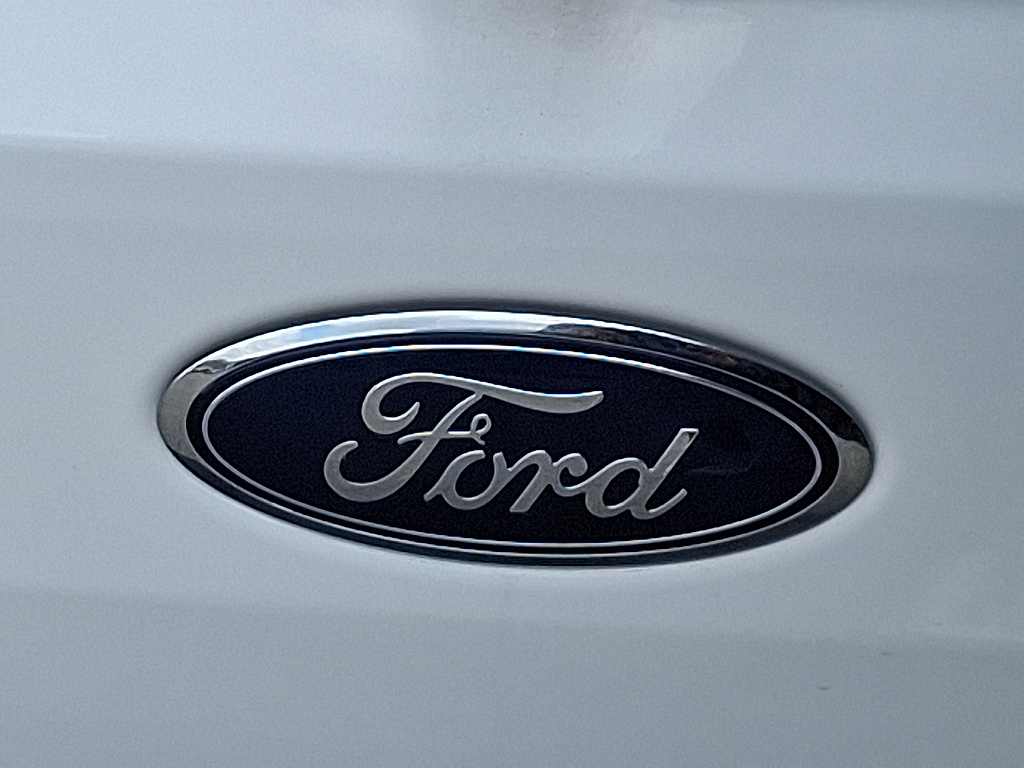 2025 Ford Bronco Outer Banks Oxford White at Washington Ford