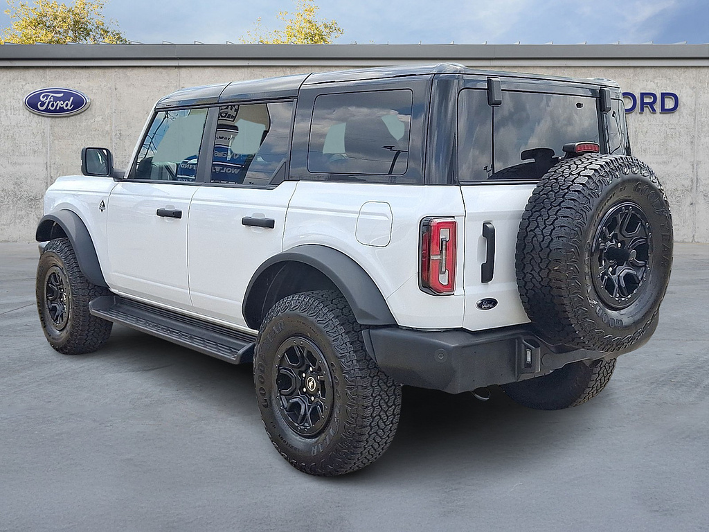 2025 Ford Bronco Outer Banks Oxford White at Washington Ford