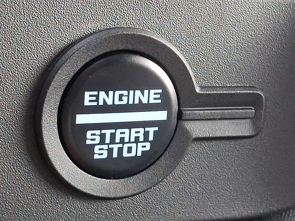 2025 Ford Bronco Outer Banks Oxford White at Washington Ford