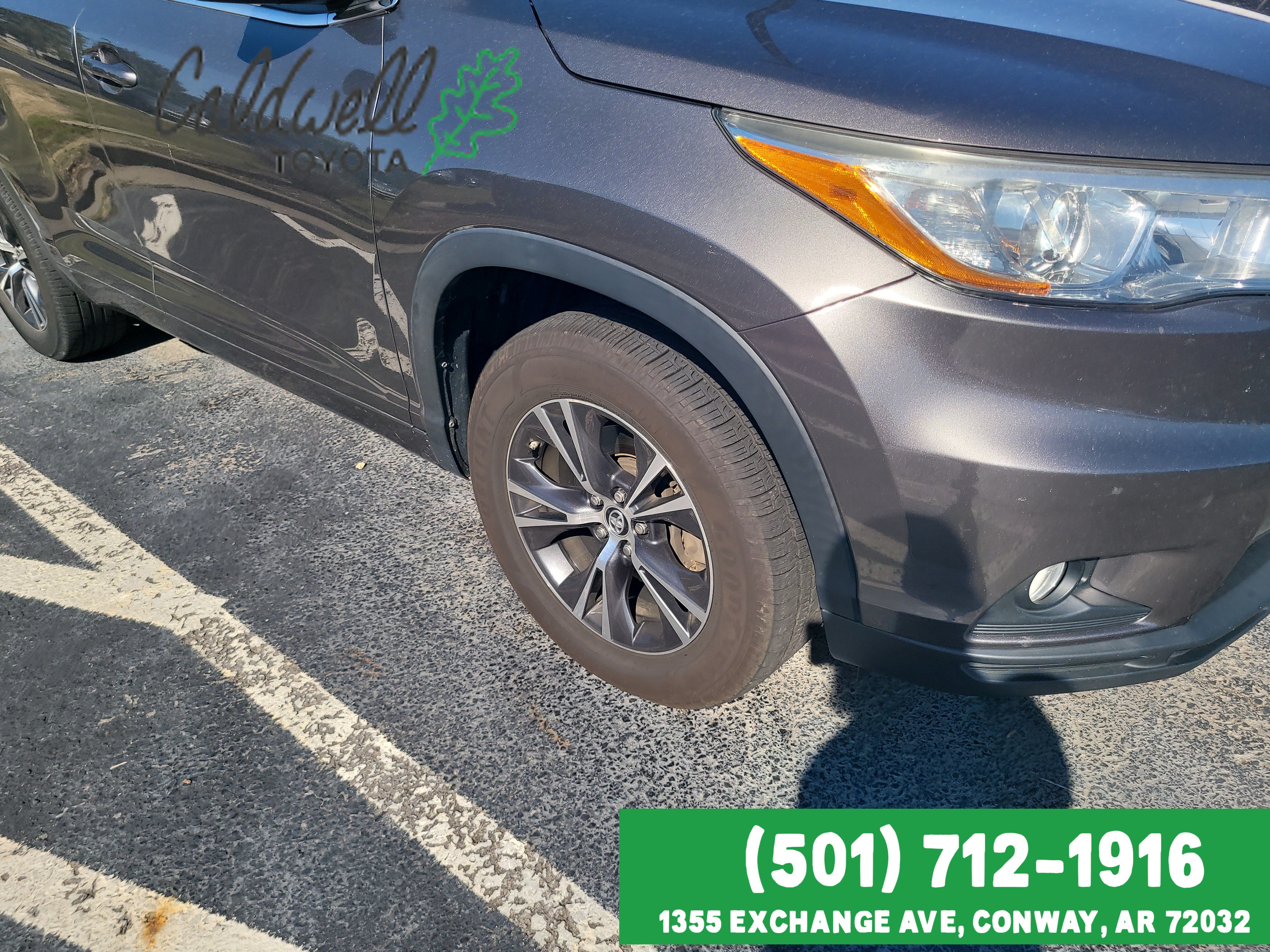 Used 2016 Silver Sky Metallic Toyota XLE image 4