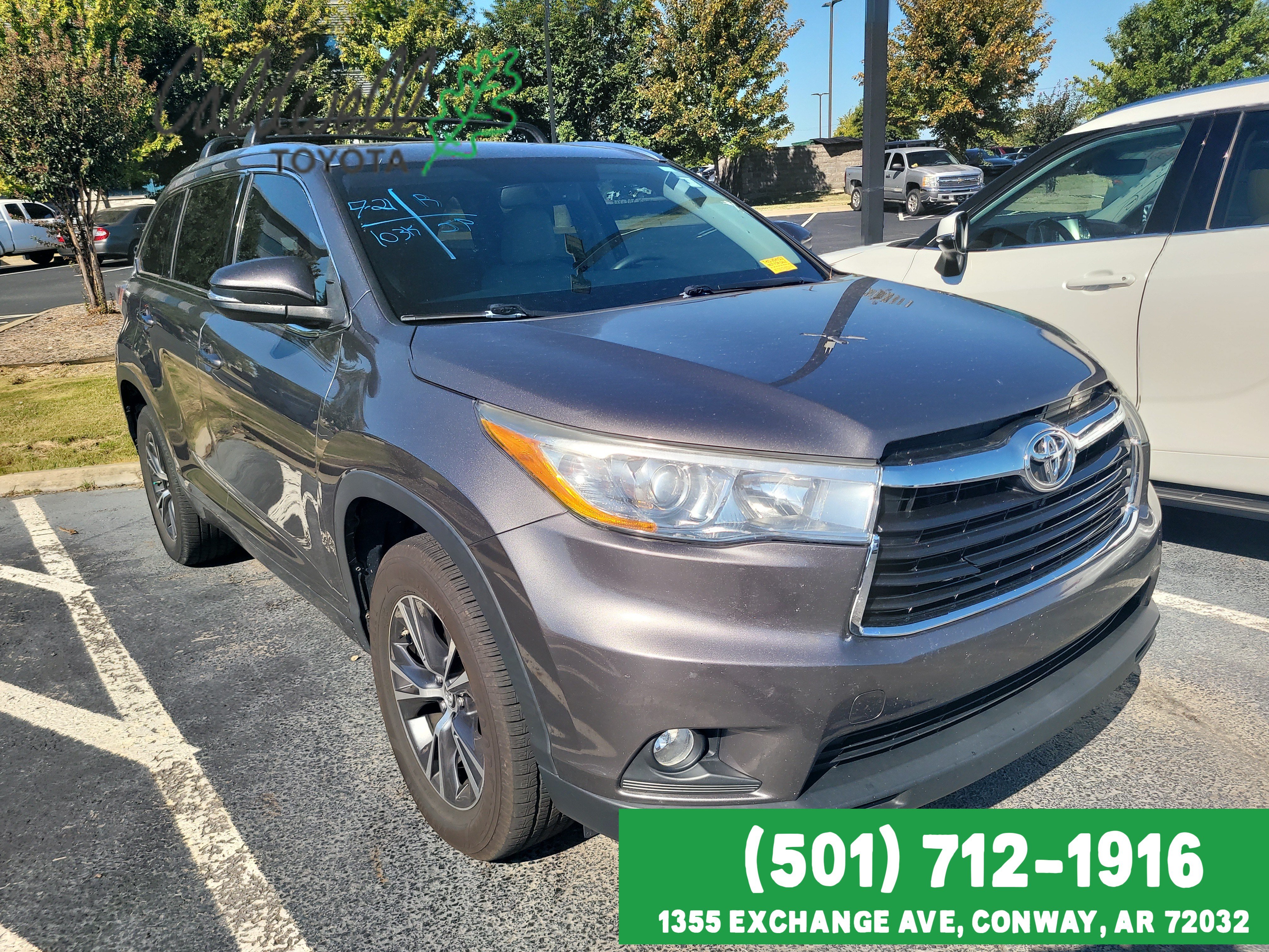 Used 2016 Silver Sky Metallic Toyota XLE image 3