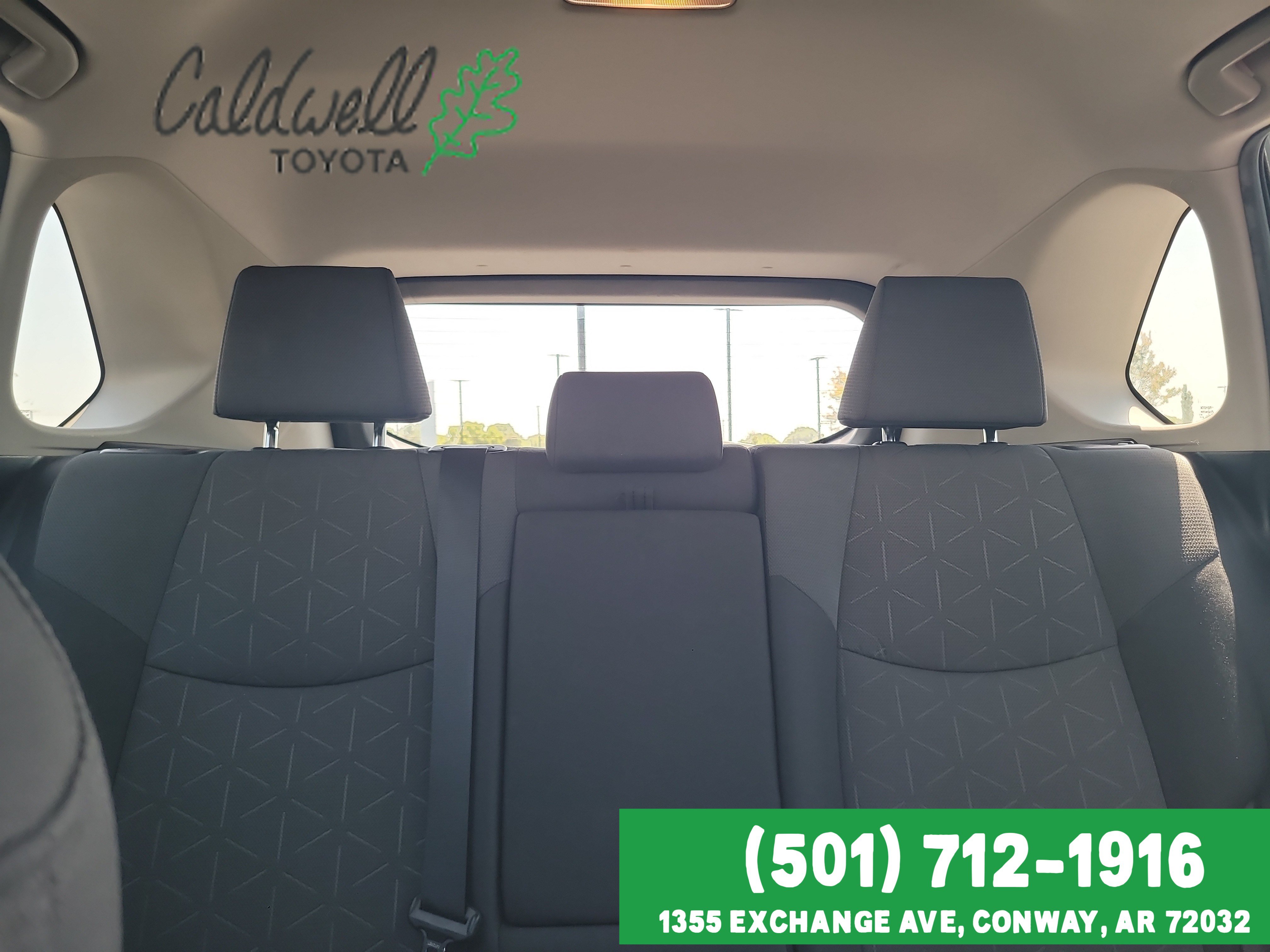Used 2019  Toyota XLE image 19