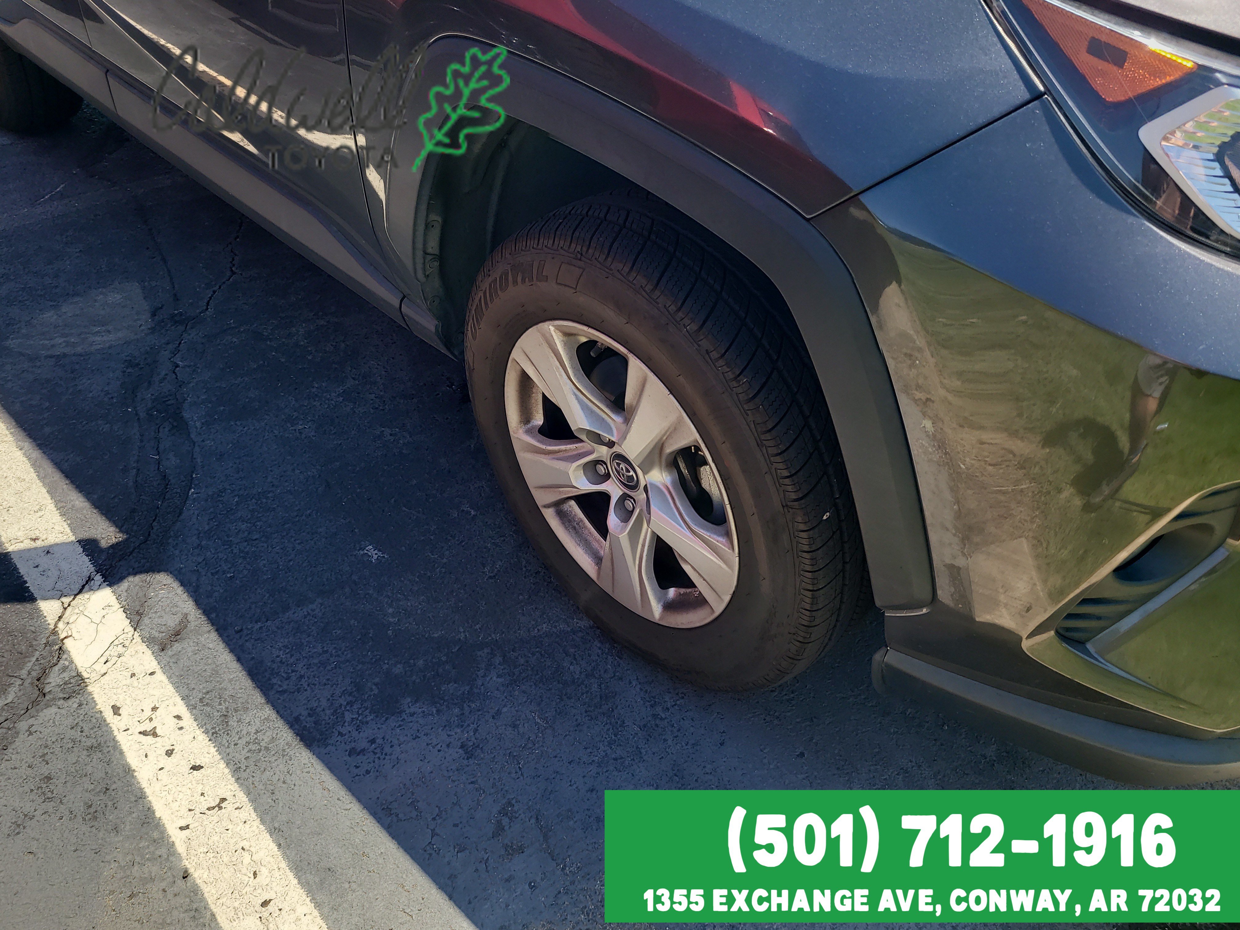 Used 2019  Toyota XLE image 32