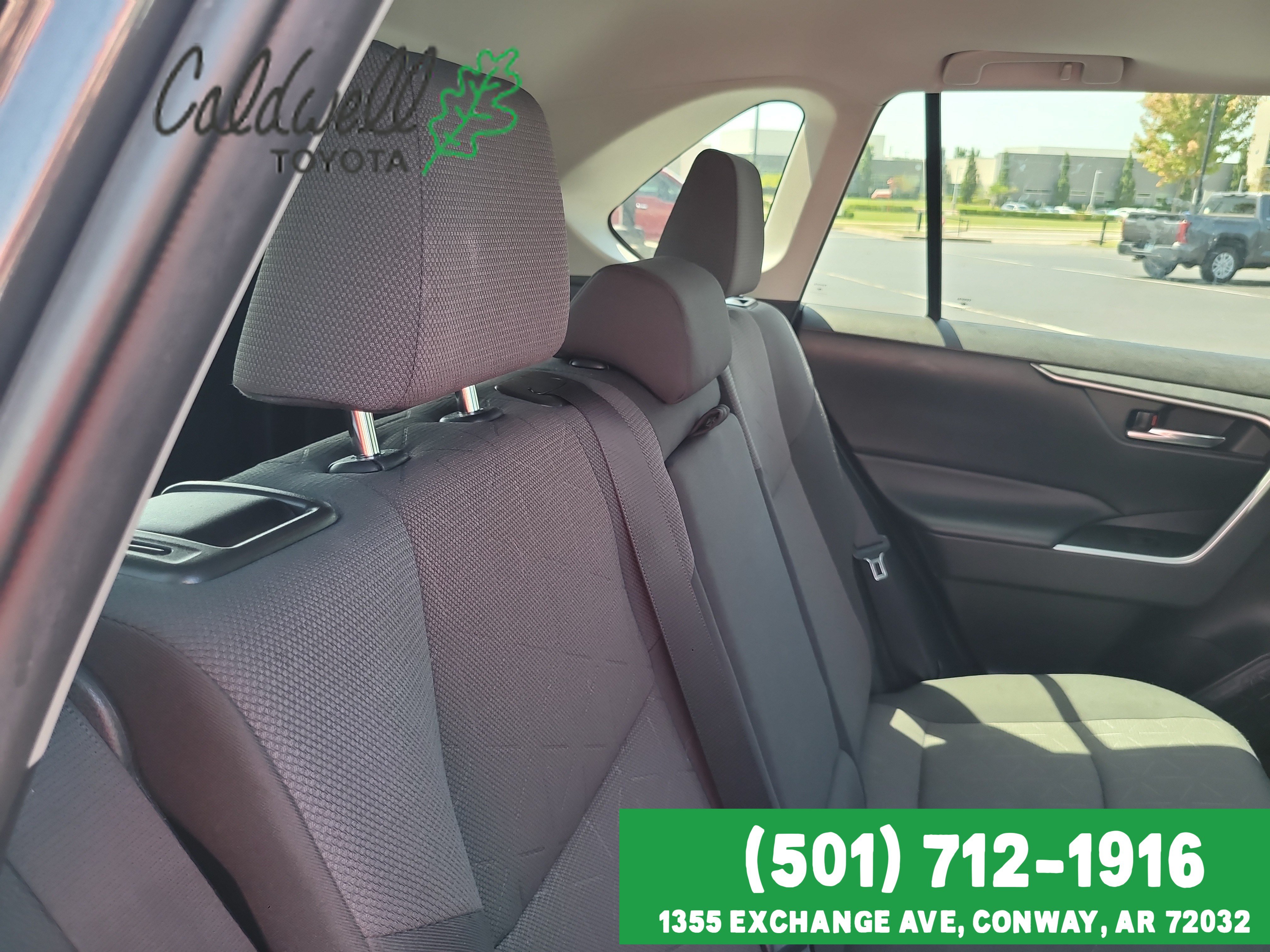 Used 2019  Toyota XLE image 22