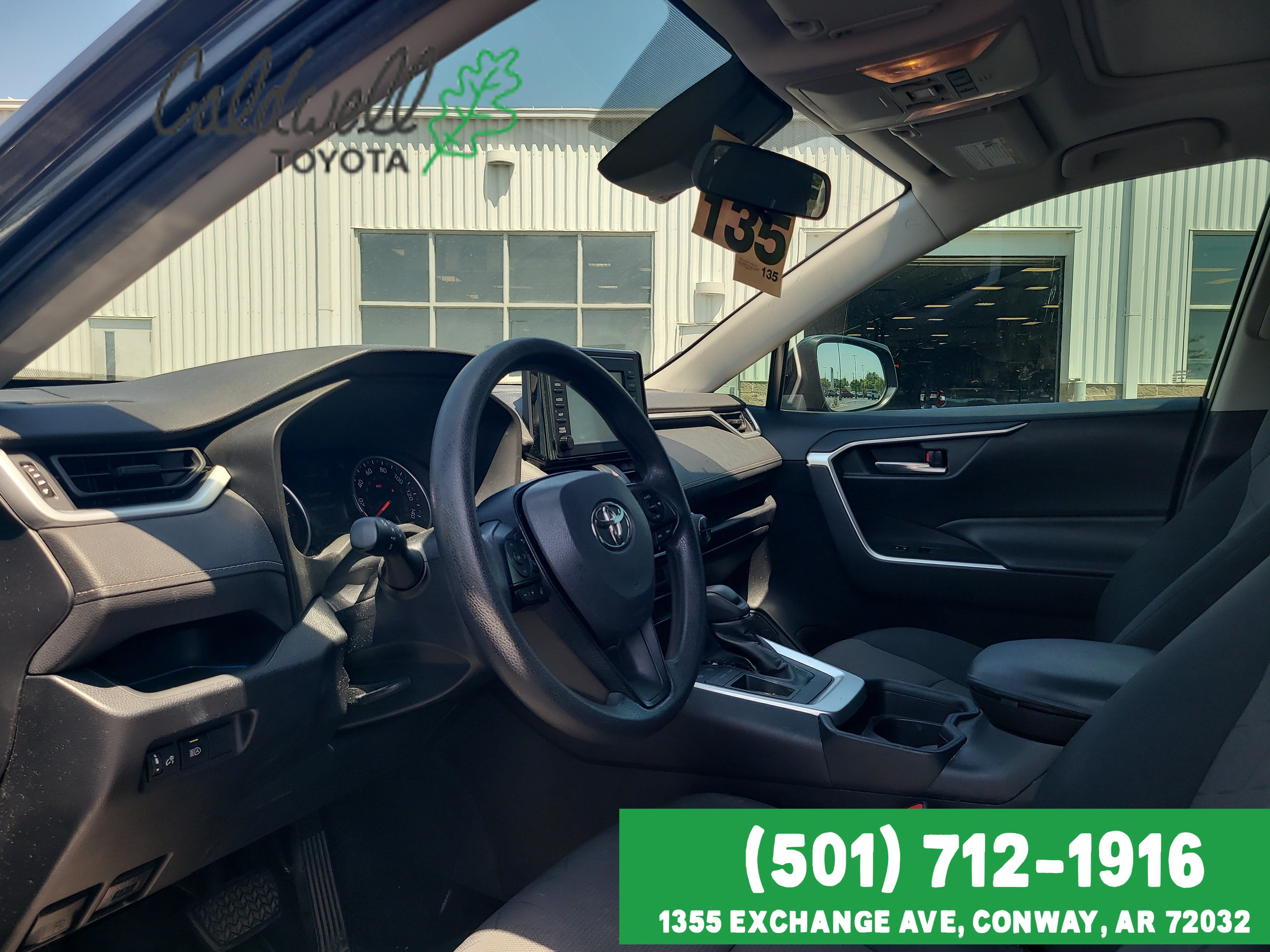 Used 2019  Toyota XLE image 10