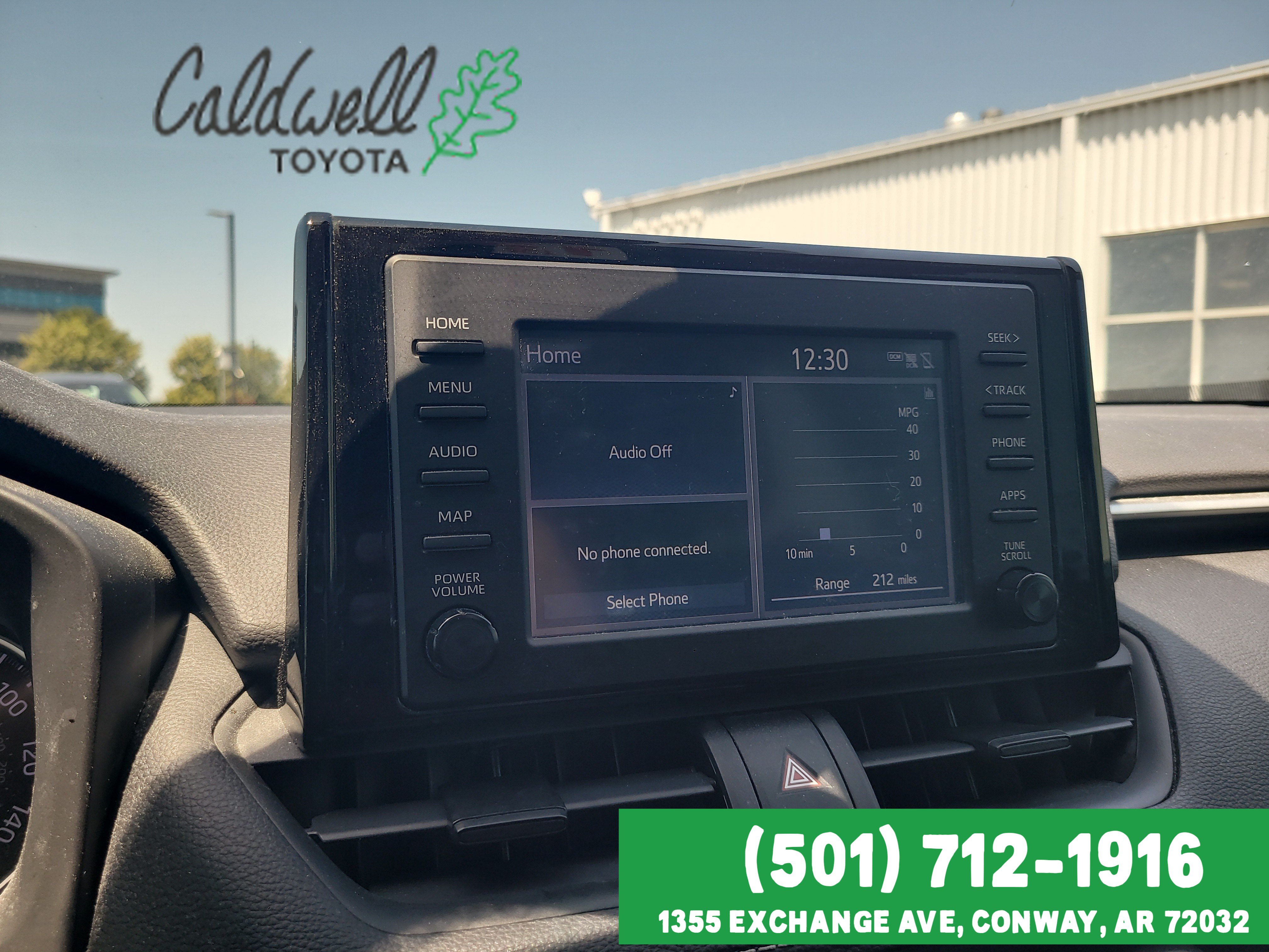 Used 2019  Toyota XLE image 26