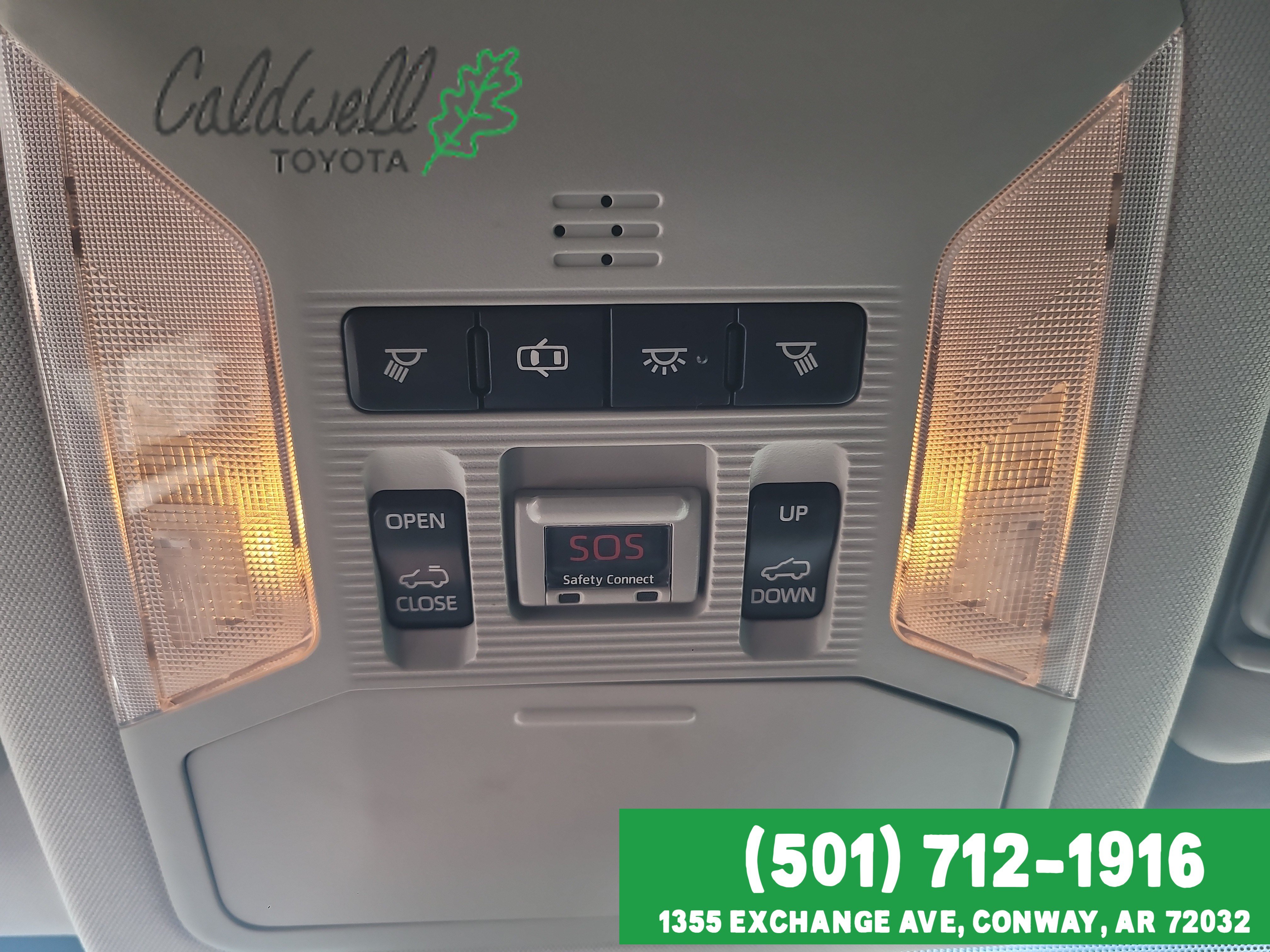 Used 2019  Toyota XLE image 17