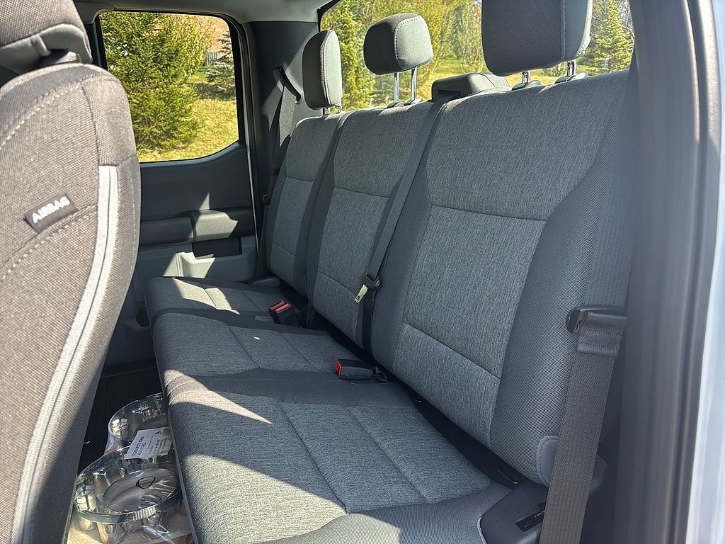 2027 Ford Super Duty F-350 SRW photo 15 of 26