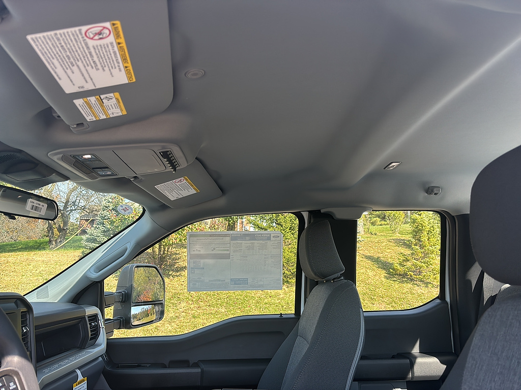 2027 Ford Super Duty F-350 SRW photo 14 of 26
