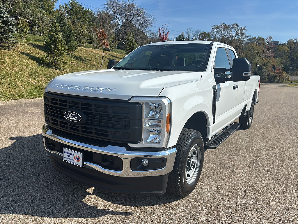2027 Ford Super Duty F-350 SRW photo 8 of 26