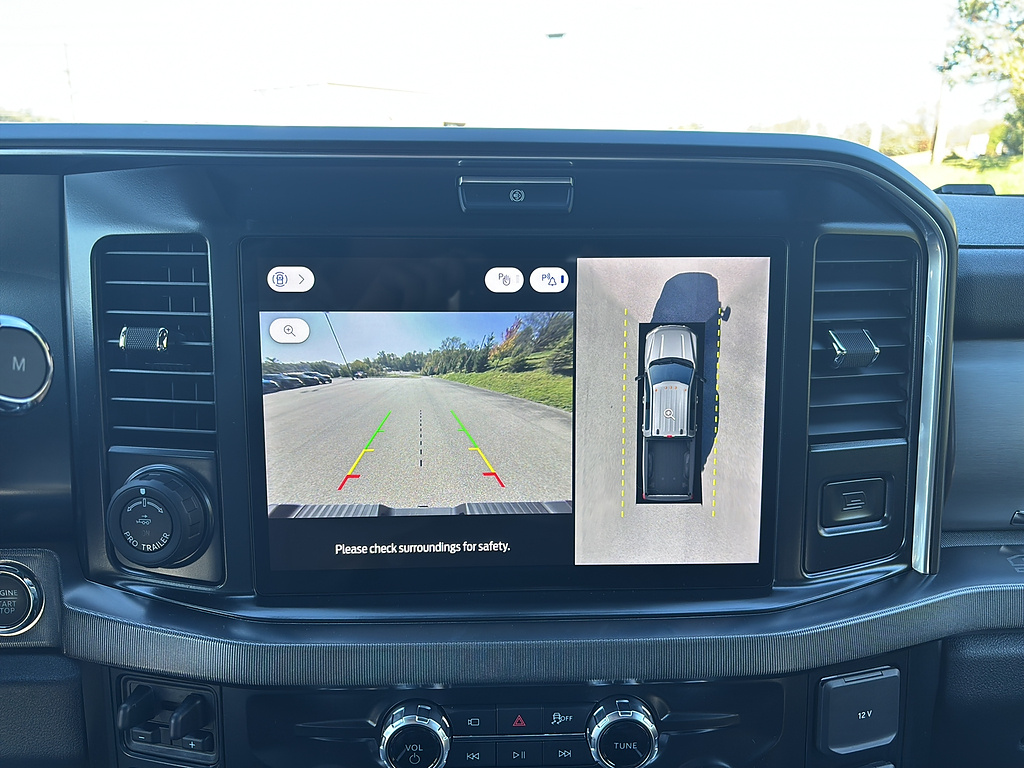 2027 Ford Super Duty F-450 DRW photo 22 of 26