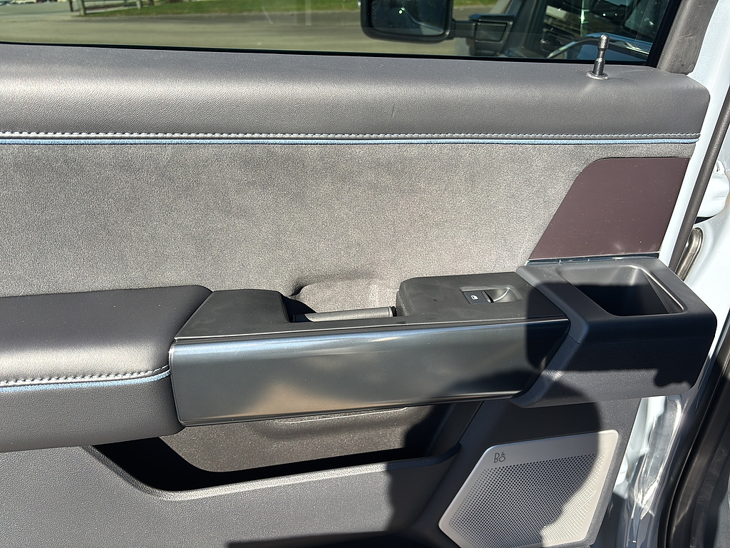 2027 Ford Super Duty F-450 DRW photo 16 of 26