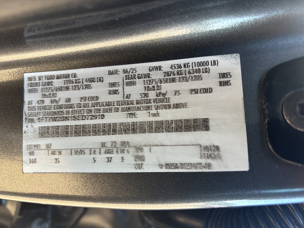 2025 Ford Super Duty F-250 SRW photo 21 of 27