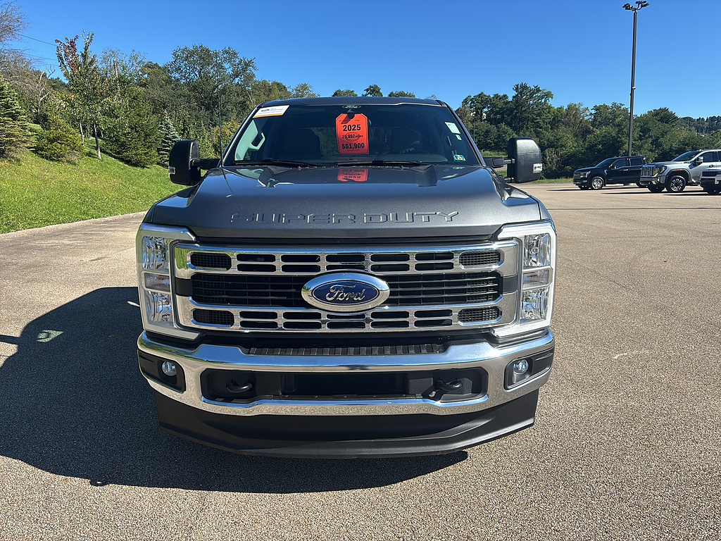 2025 Ford Super Duty F-250 SRW photo 7 of 27