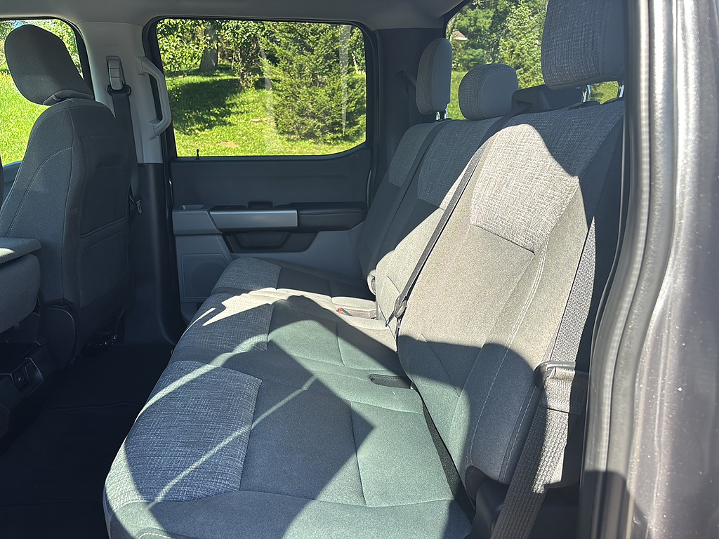 2025 Ford Super Duty F-250 SRW photo 16 of 27