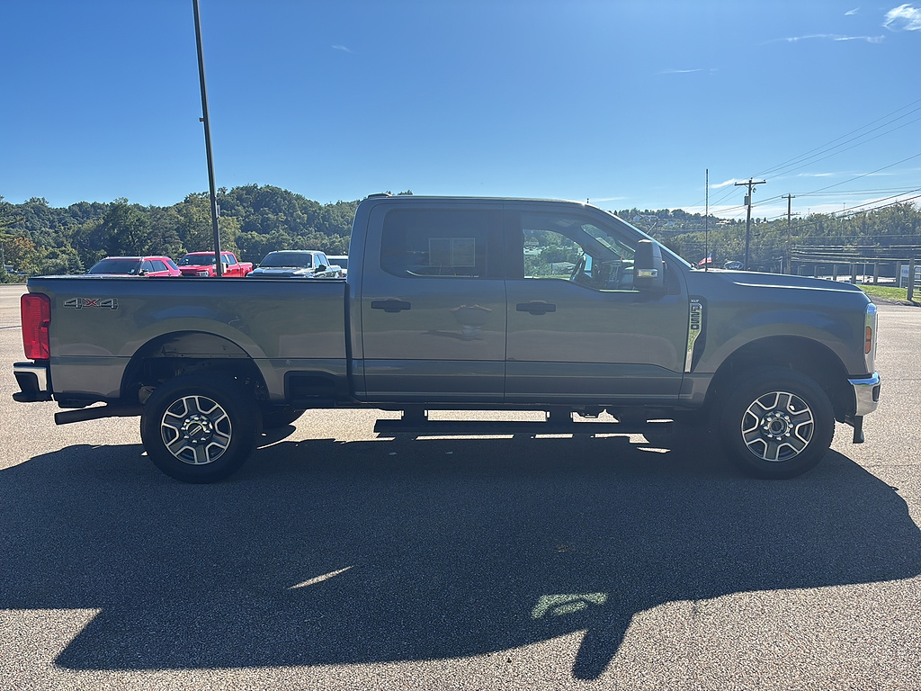 2025 Ford Super Duty F-250 SRW photo 5 of 27