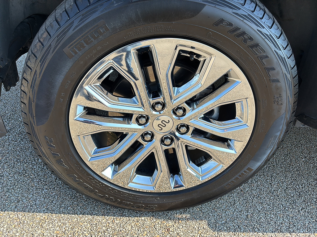2025 Ford F-150 photo 9 of 26