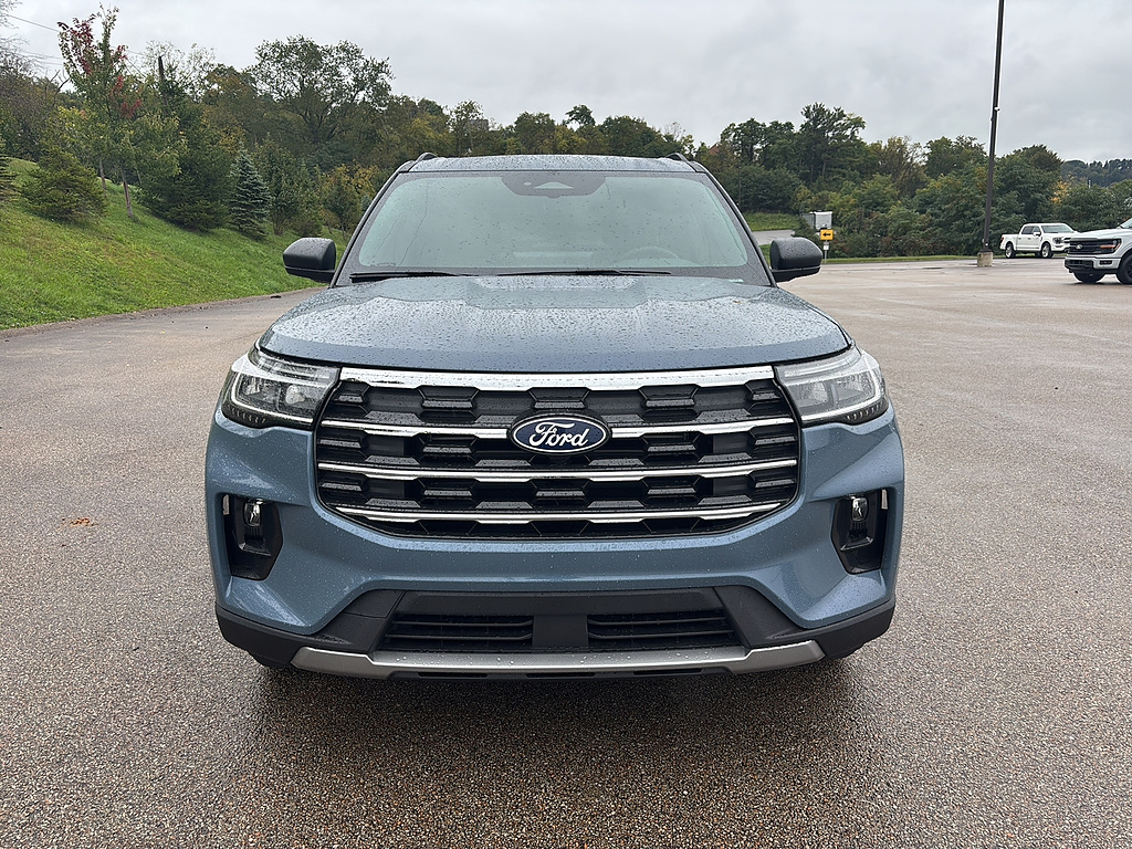 2027 Ford Explorer photo 7 of 26