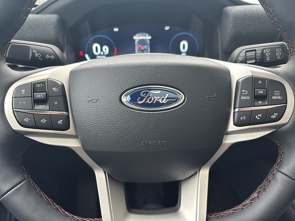 2027 Ford Explorer photo 25 of 26