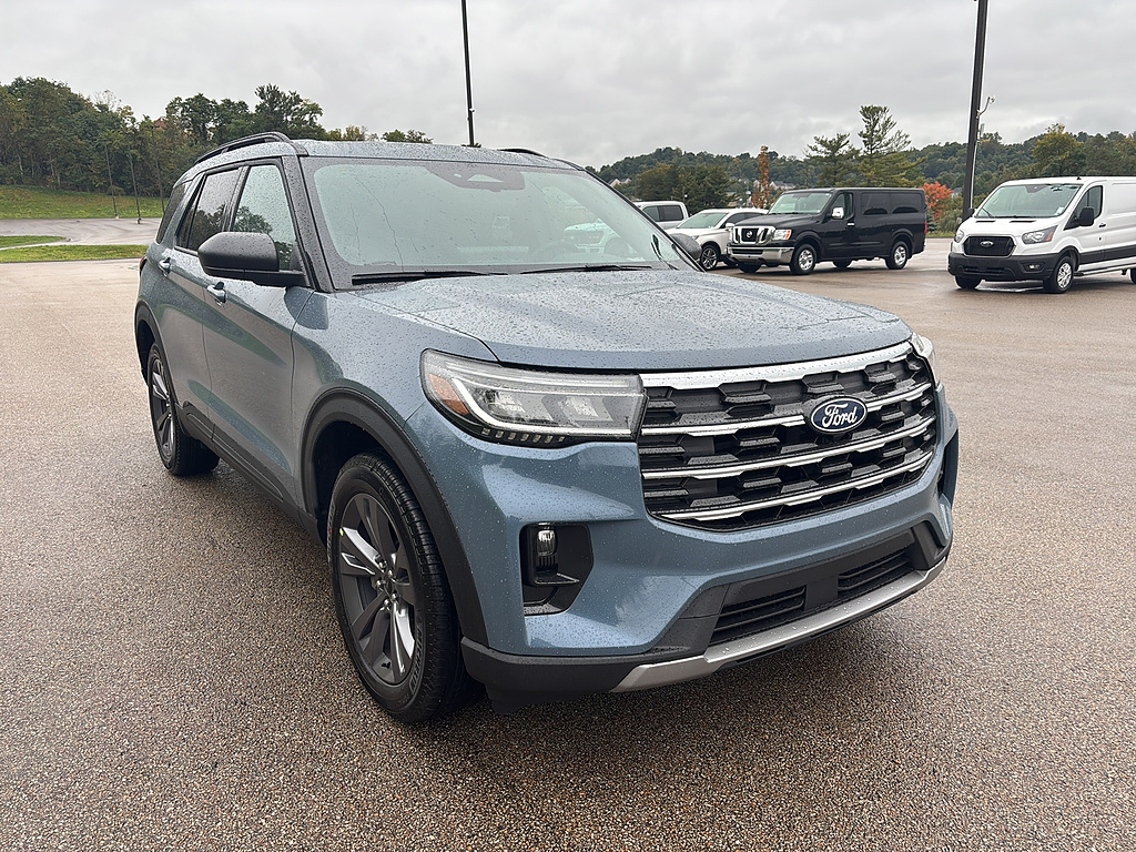 2027 Ford Explorer photo 6 of 26
