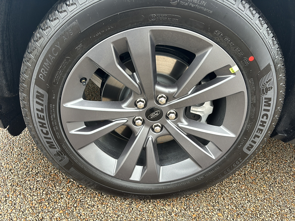 2027 Ford Explorer photo 9 of 26