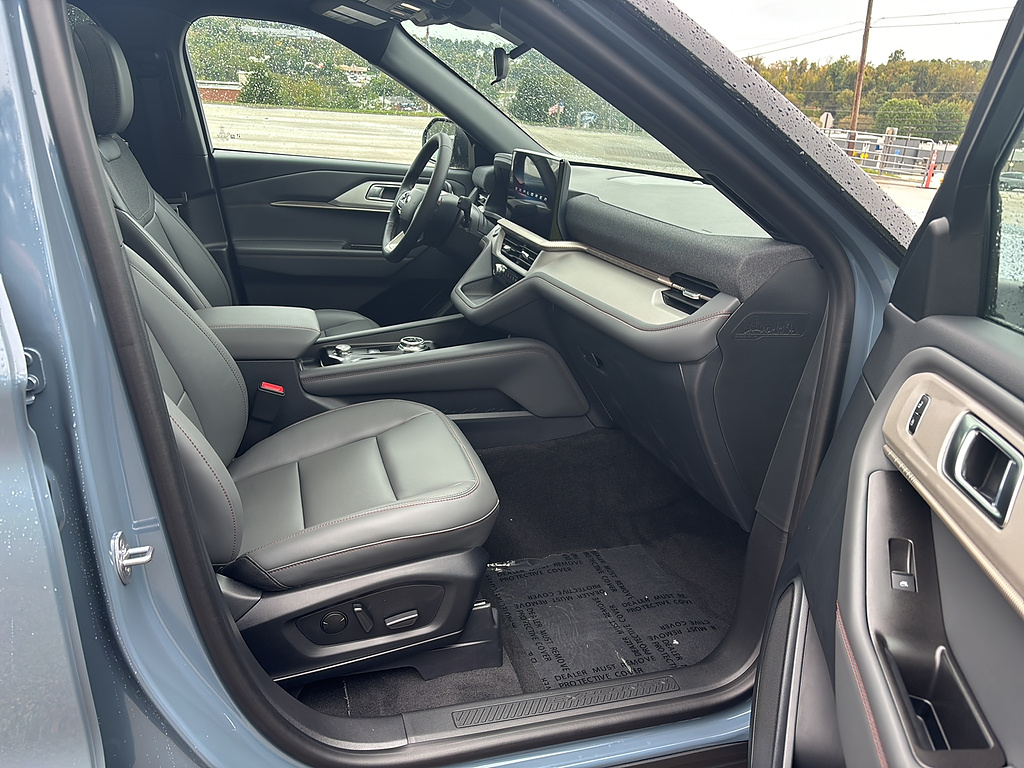 2027 Ford Explorer photo 19 of 26