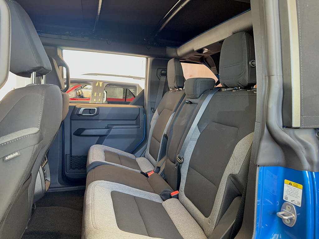 2025 Ford Bronco photo 18 of 22