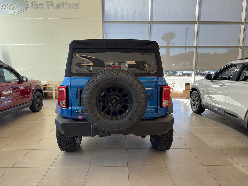 2025 Ford Bronco photo 7 of 22