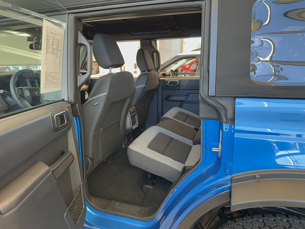 2025 Ford Bronco photo 17 of 22