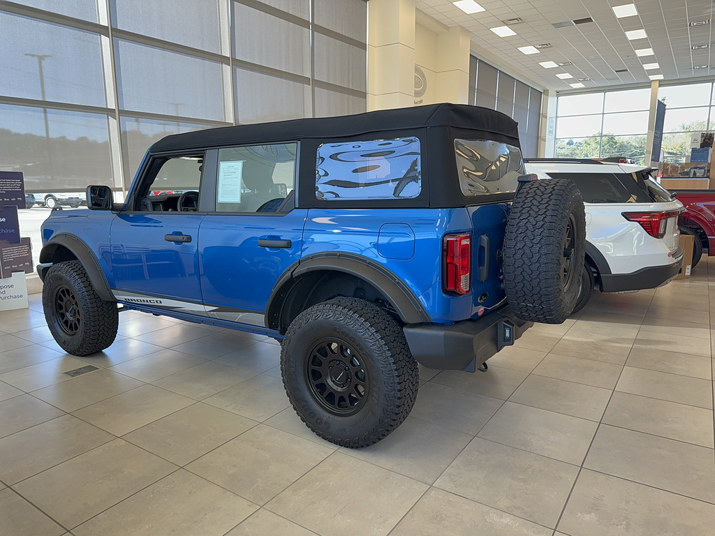 2025 Ford Bronco photo 6 of 22