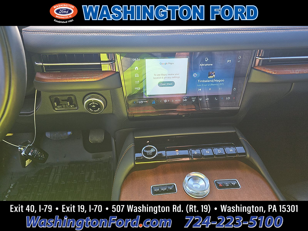2025 Lincoln Navigator Black Label Infinite Black Metallic Clearcoat at Washington Ford