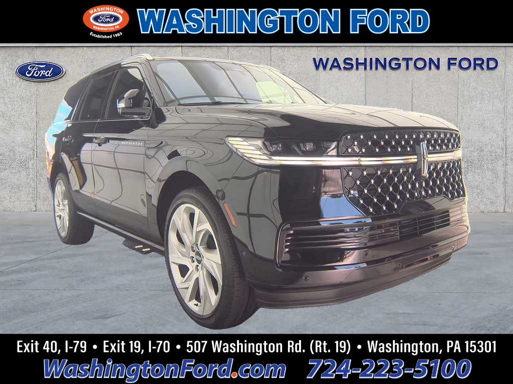 2025 Lincoln Navigator Black Label Infinite Black Metallic Clearcoat at Washington Ford