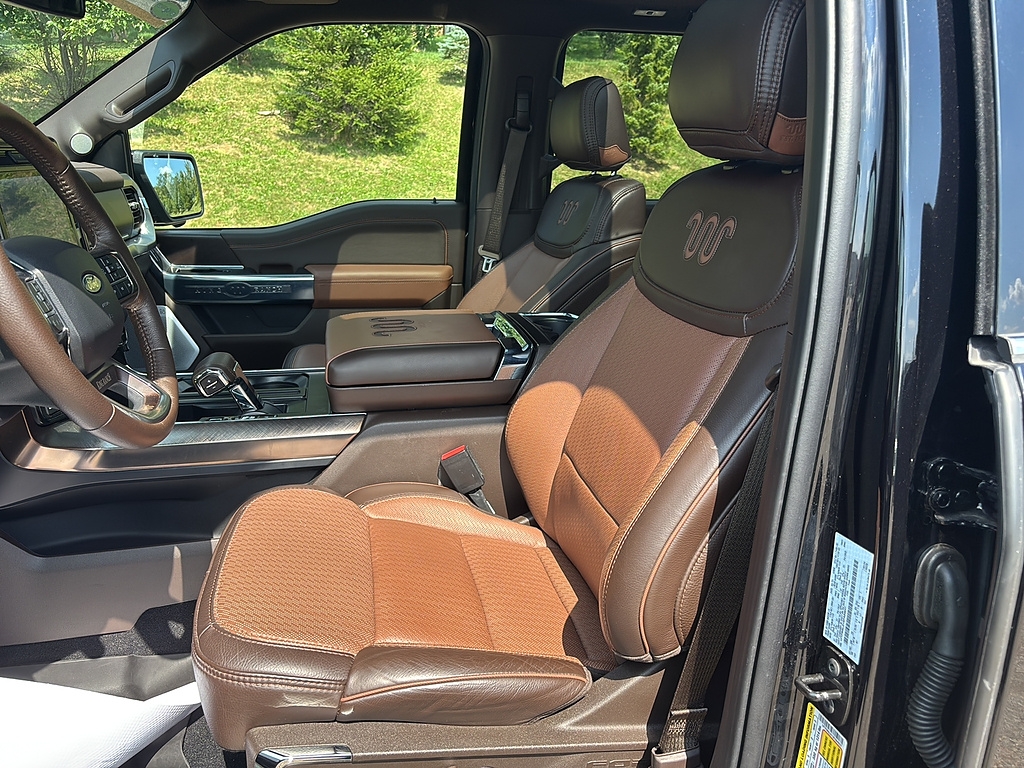 2025 Ford F-150 photo 11 of 27