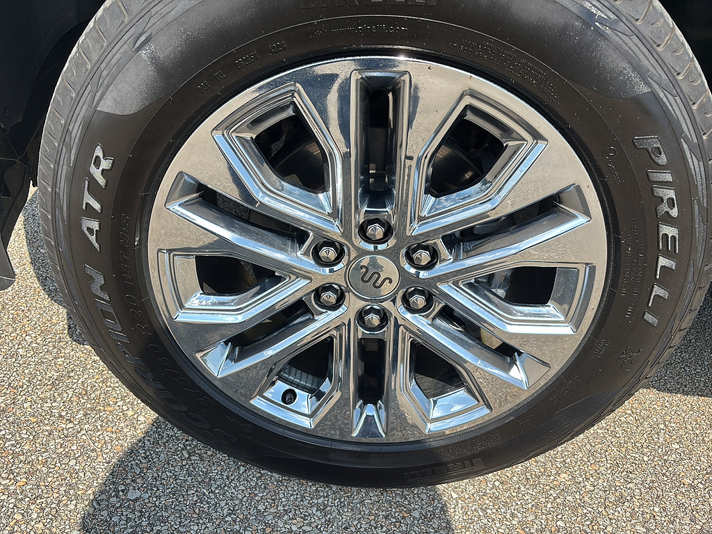 2025 Ford F-150 photo 9 of 27