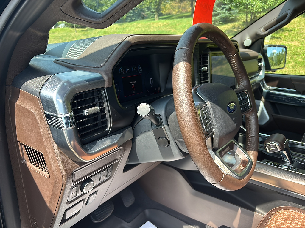 2025 Ford F-150 photo 13 of 27
