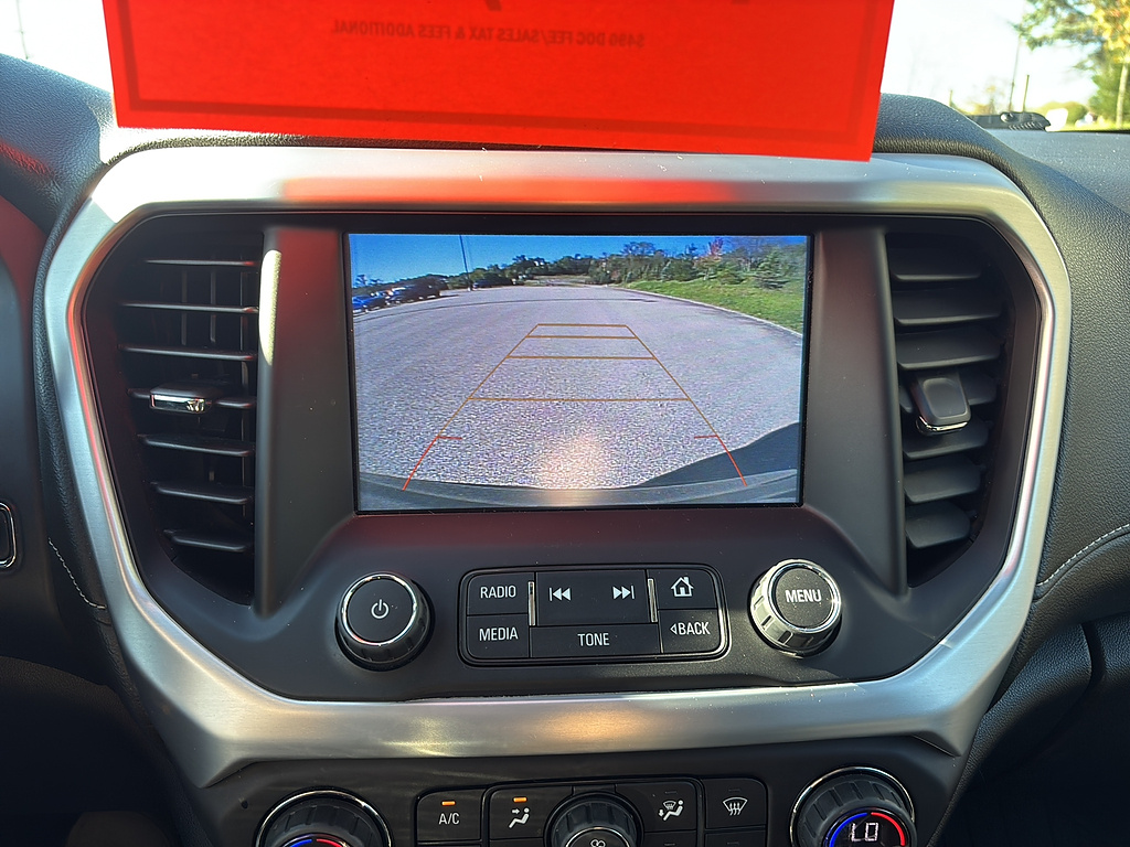 2018 GMC Acadia photo 22 of 26