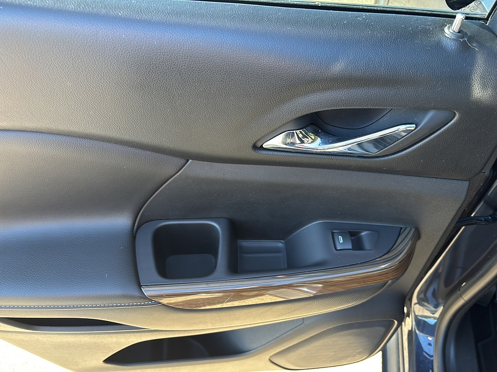 2018 GMC Acadia photo 16 of 26
