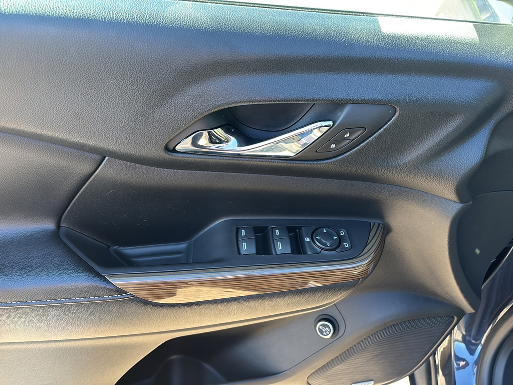 2018 GMC Acadia photo 13 of 26