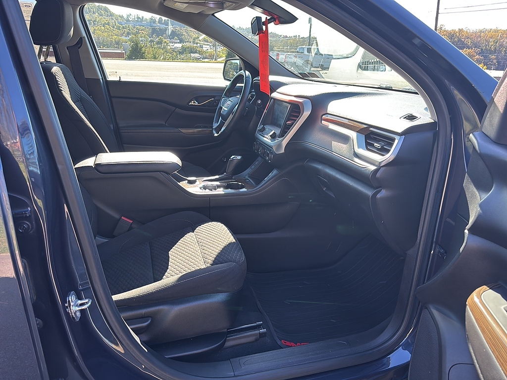 2018 GMC Acadia photo 19 of 26