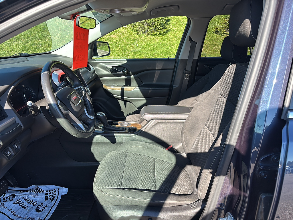 2018 GMC Acadia photo 11 of 26