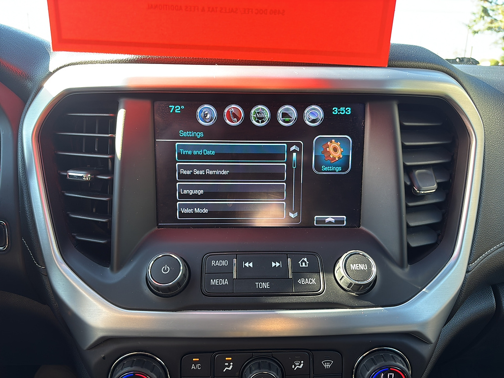 2018 GMC Acadia photo 21 of 26
