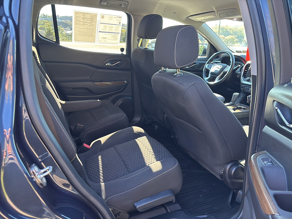 2018 GMC Acadia photo 18 of 26