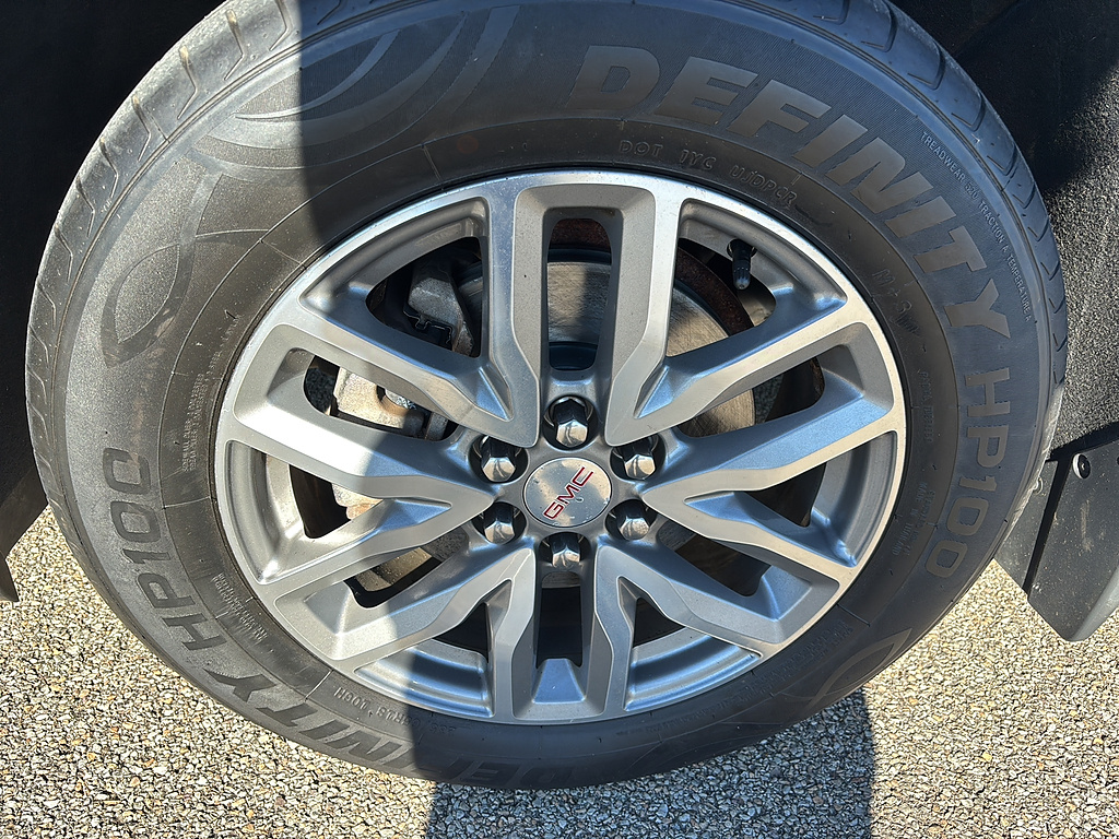 2018 GMC Acadia photo 9 of 26