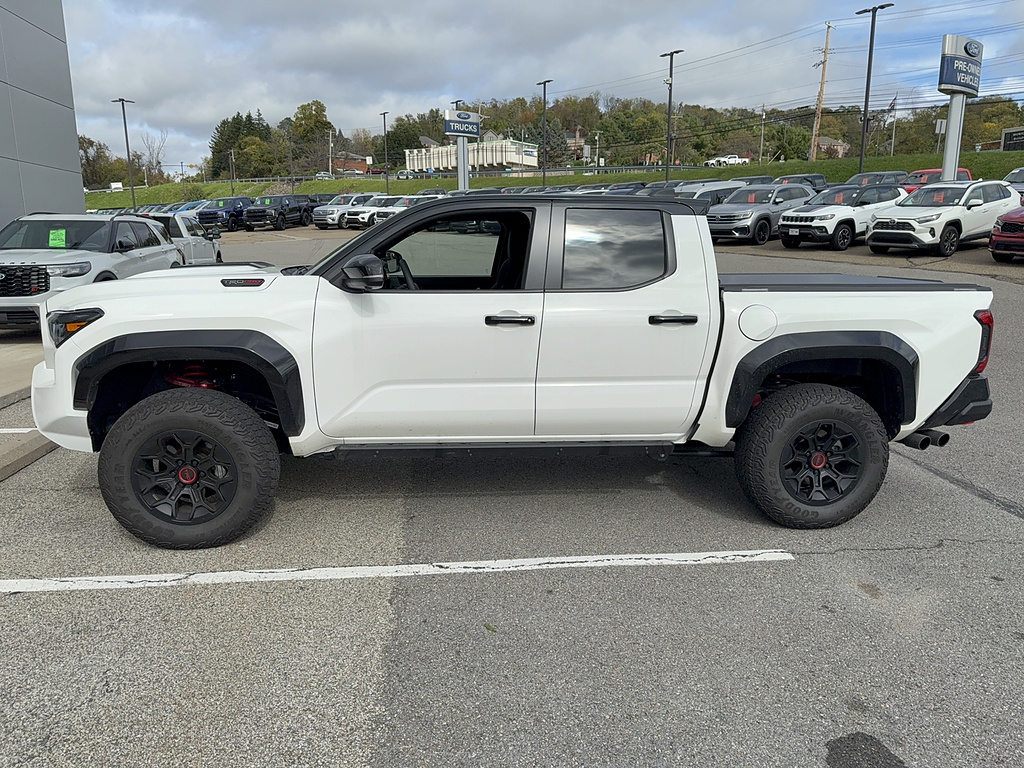 2026 Toyota Tacoma 4WD photo 2 of 5