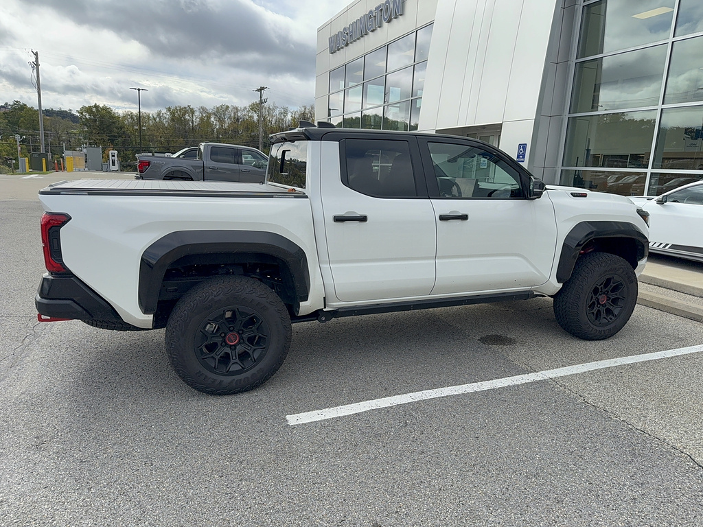 2026 Toyota Tacoma 4WD photo 3 of 5