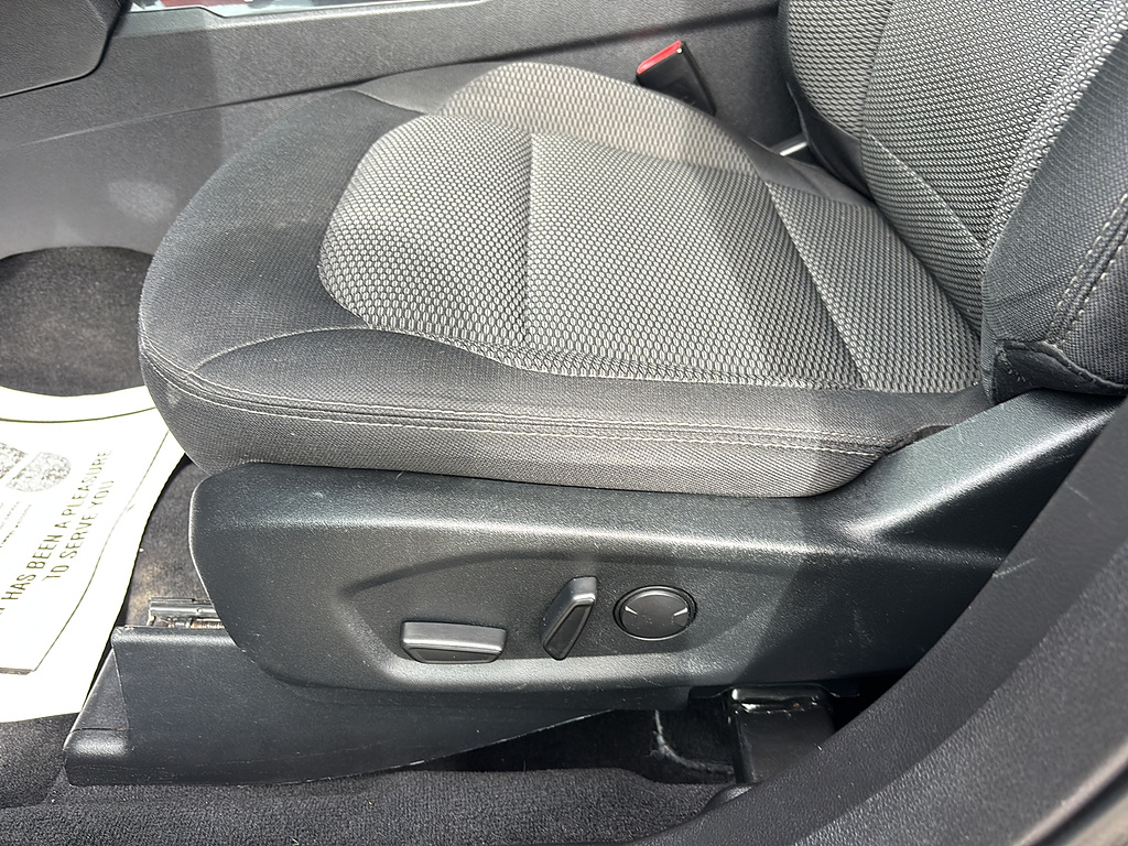 2019 Ford Explorer photo 12 of 27
