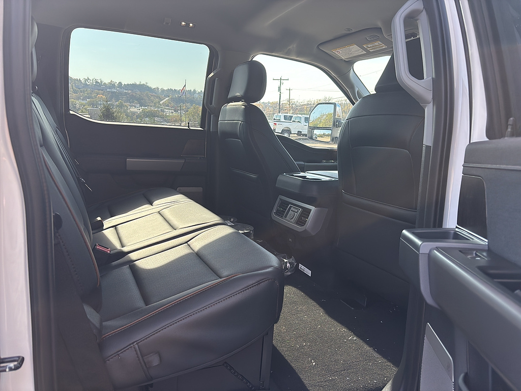 2027 Ford Super Duty F-250 SRW photo 18 of 26